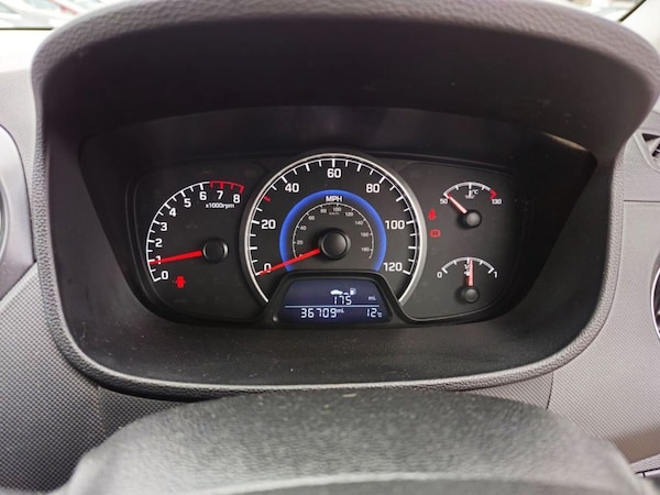 Used Hyundai i10 2017 for sale - 75735524: Photo 24