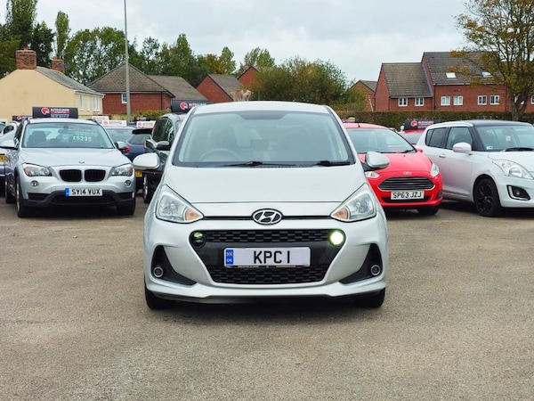 Used Hyundai i10 2017 for sale - 75735524: Photo 3