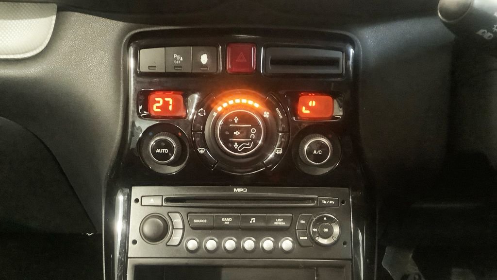 Used Citroen C3 Picasso 2010 for sale - 77734647: Photo 10