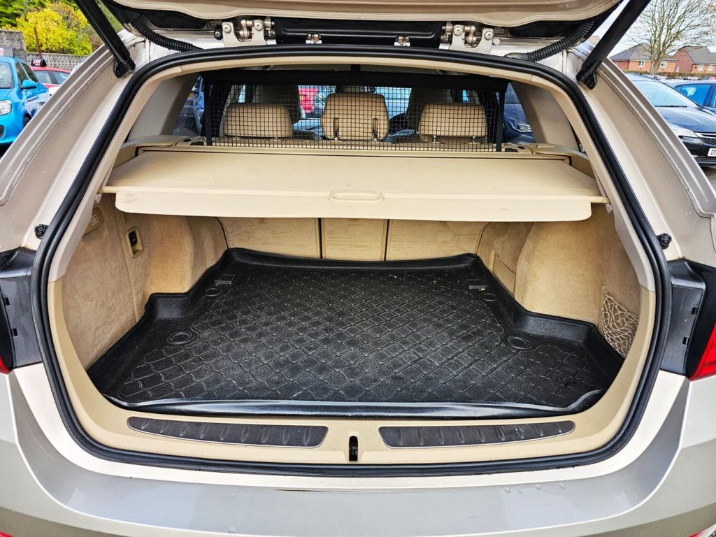 Used BMW 3 Series 2013 for sale - 76333407: Photo 10