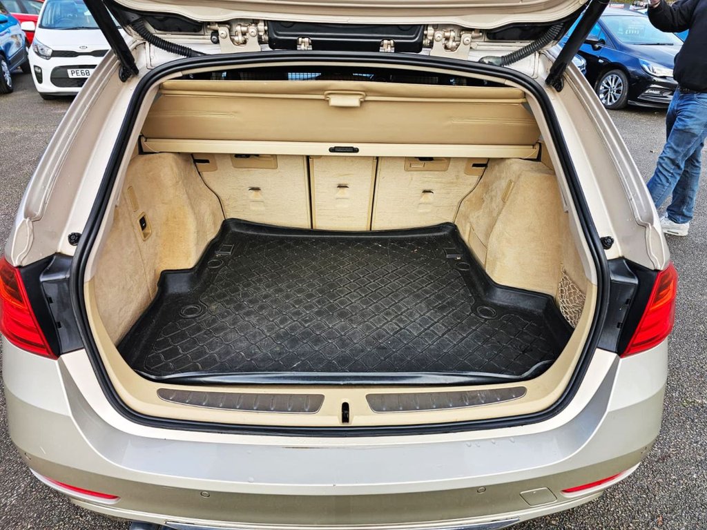 Used BMW 3 Series 2013 for sale - 76333407: Photo 9