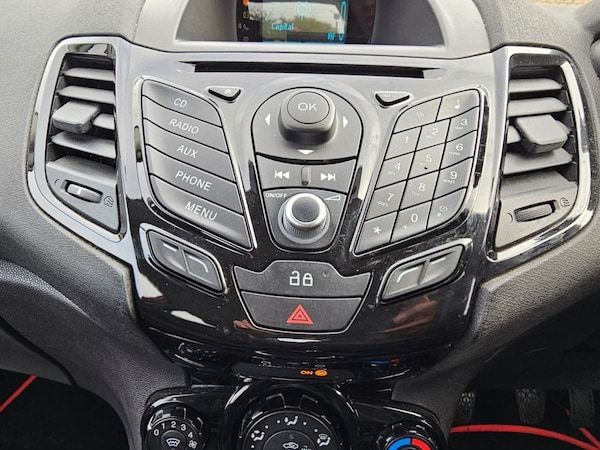 Used Ford Fiesta 2013 for sale - 76092787: Photo 18