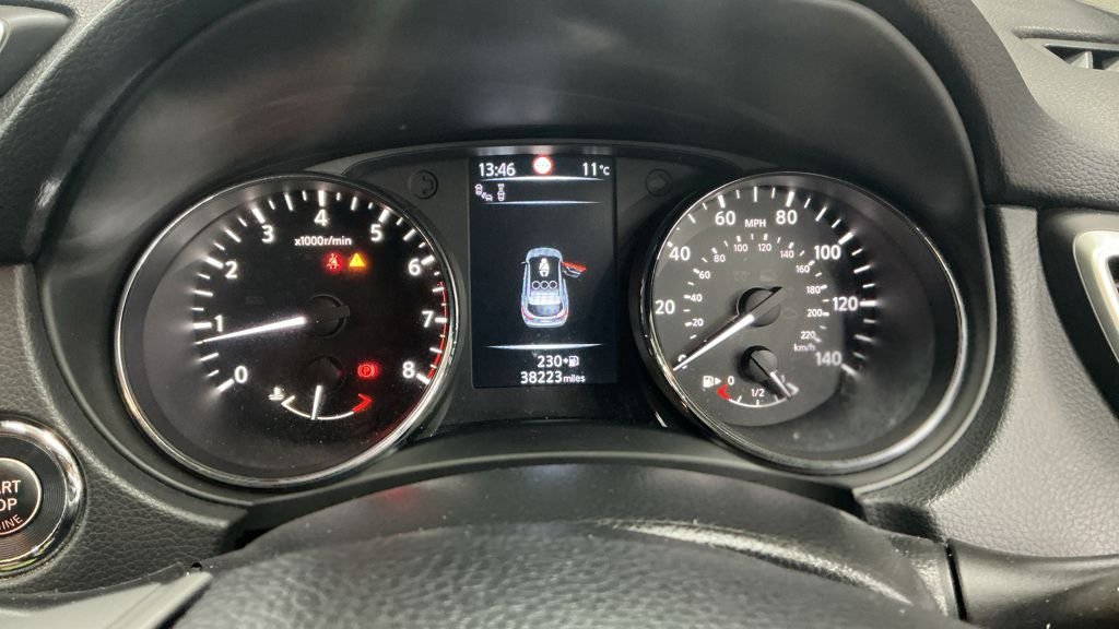 Used Nissan Qashqai 2014 for sale - 77734650: Photo 8