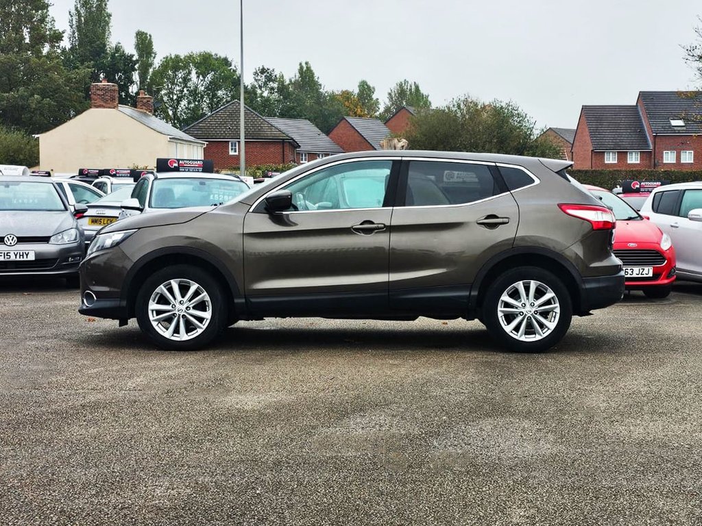 Used Nissan Qashqai 2014 for sale - 76395932: Photo 13