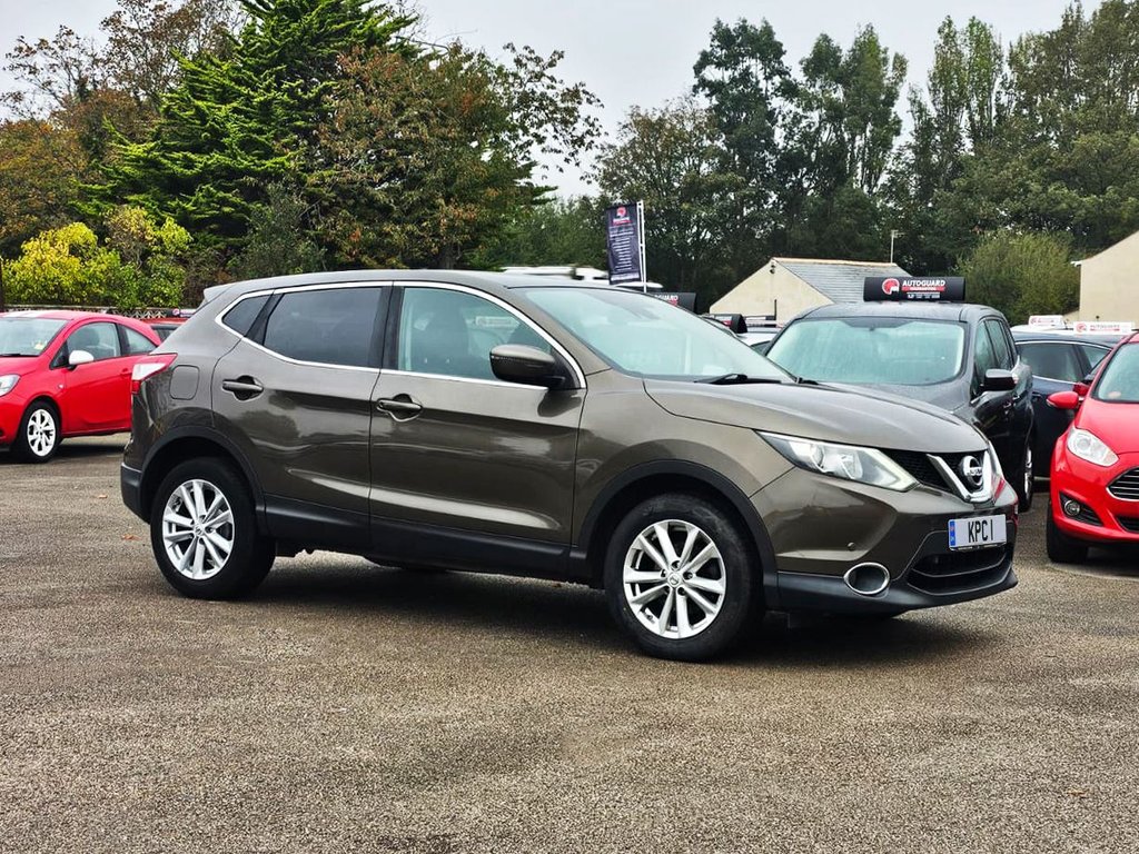 Used Nissan Qashqai 2014 for sale - 76395932: Photo 2