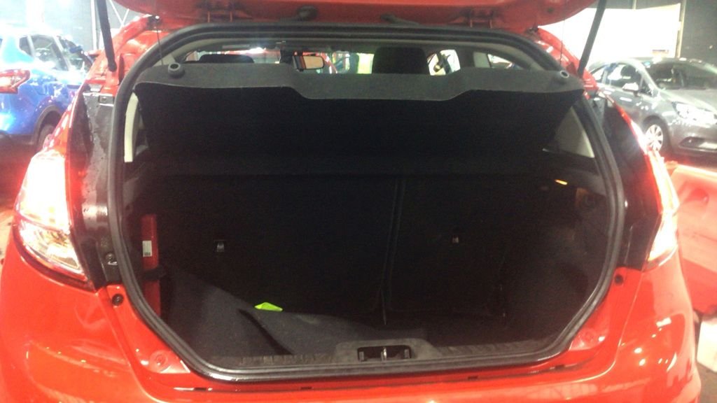 Used Ford Fiesta 2014 for sale - 76386129: Photo 11