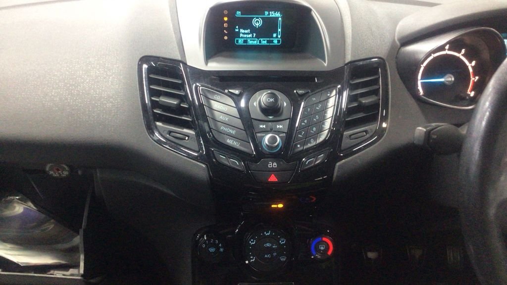 Used Ford Fiesta 2014 for sale - 76386129: Photo 7