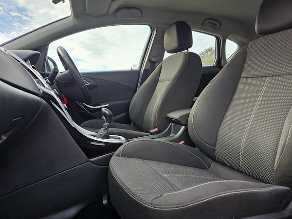 Used Vauxhall Astra 2012 for sale - 76210758: Photo 15