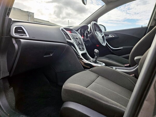 Used Vauxhall Astra 2012 for sale - 76210758: Photo 16