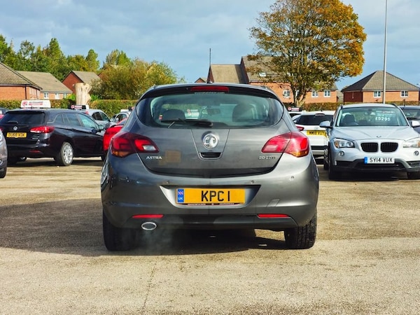 Used Vauxhall Astra 2012 for sale - 76210758: Photo 8
