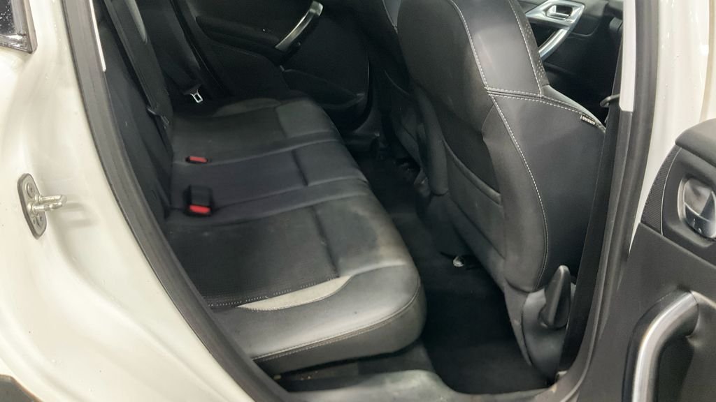 Used Peugeot 2008 2018 for sale - 77525903: Photo 11