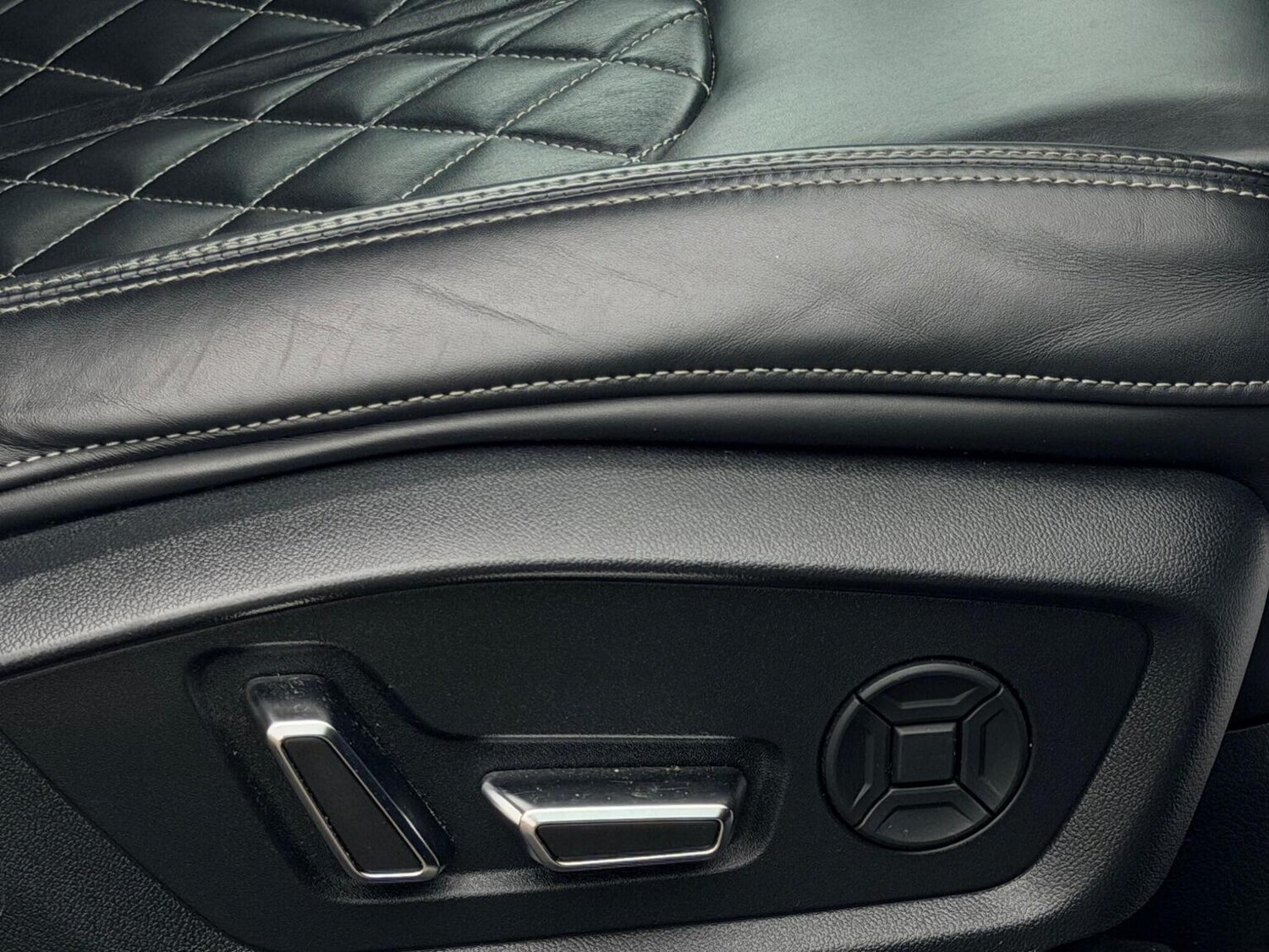 Used Audi SQ8 2022 for sale - 77884382: Photo 15