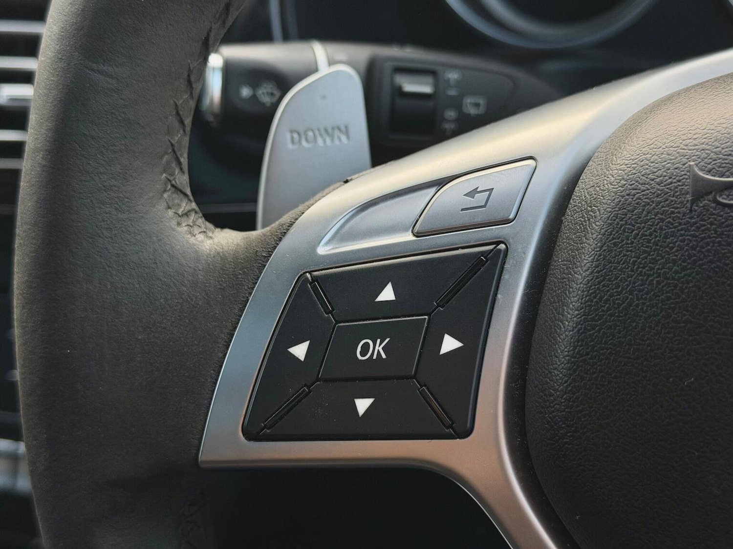 Used Mercedes-Benz E Class 2016 for sale - 77884419: Photo 29