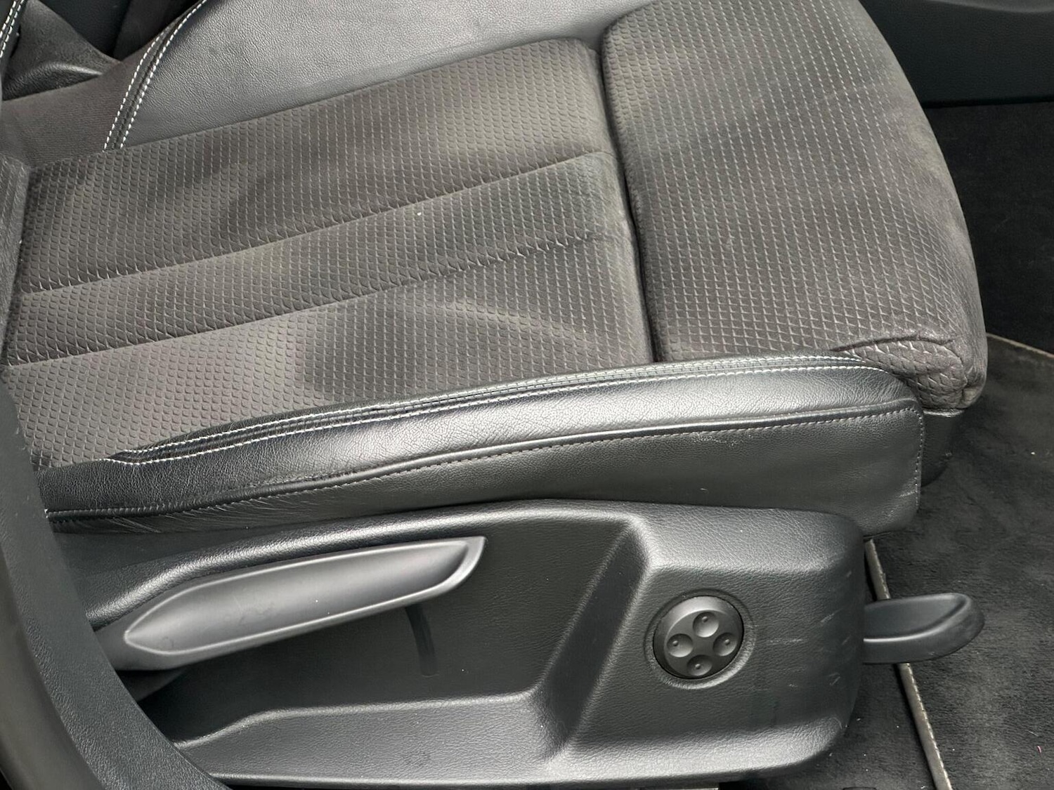 Used Audi A4 2019 for sale - 77884425: Photo 15