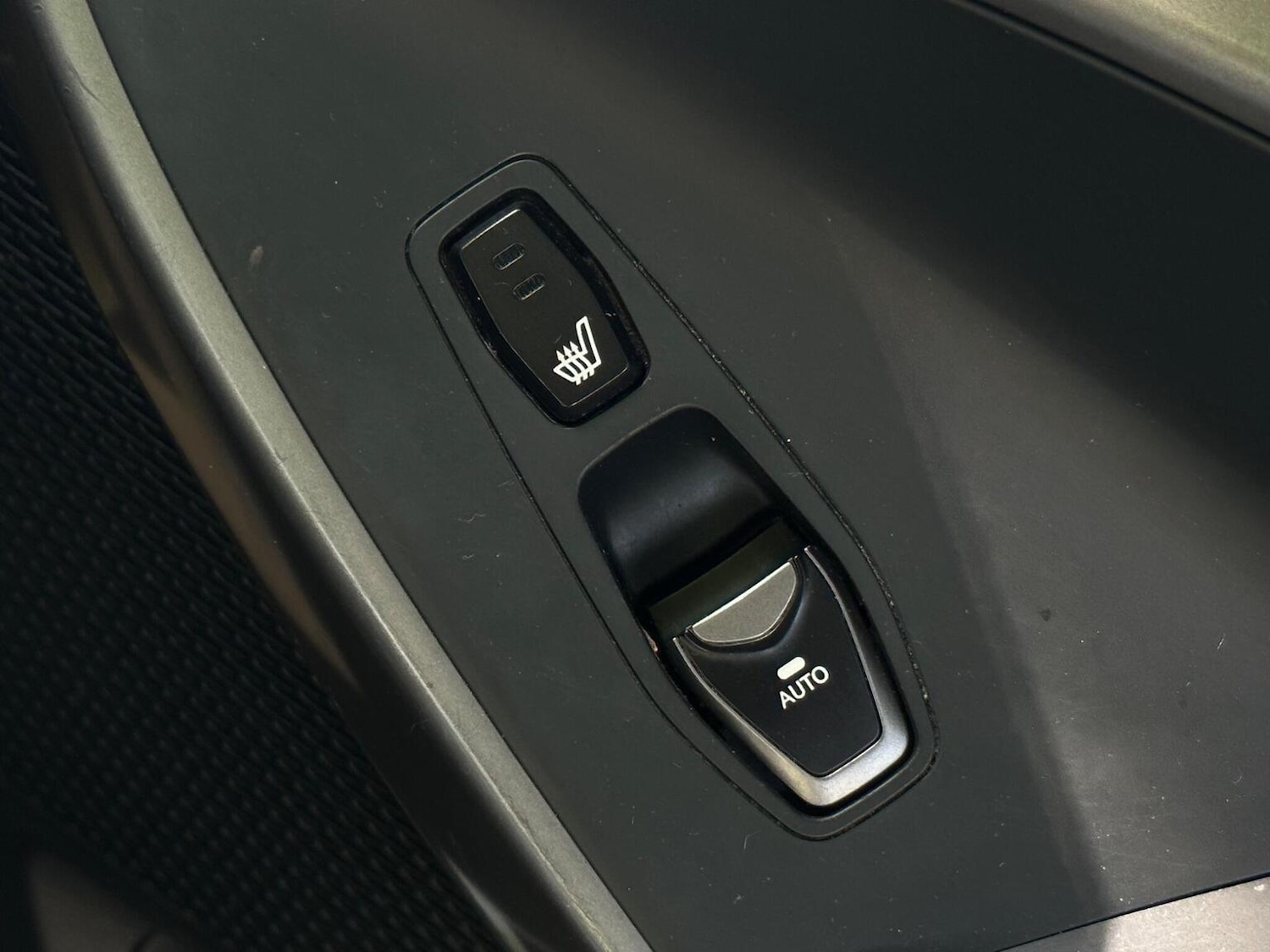 Used Hyundai Santa Fe 2016 for sale - 77884420: Photo 23