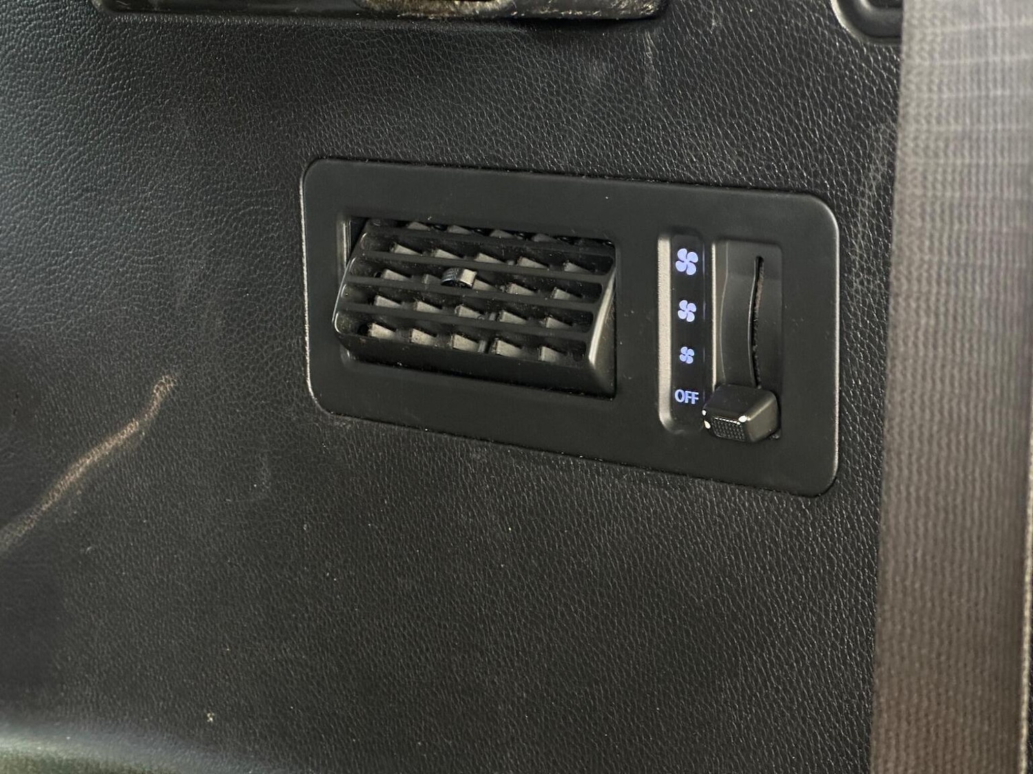 Used Hyundai Santa Fe 2016 for sale - 77884420: Photo 24