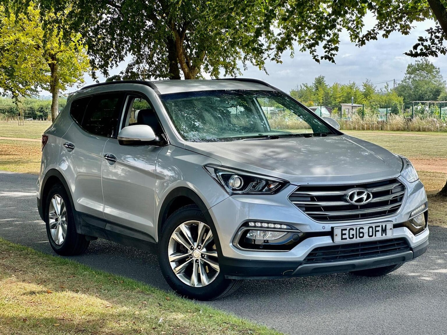 Used Hyundai Santa Fe 2016 for sale - 77884420: Photo 3