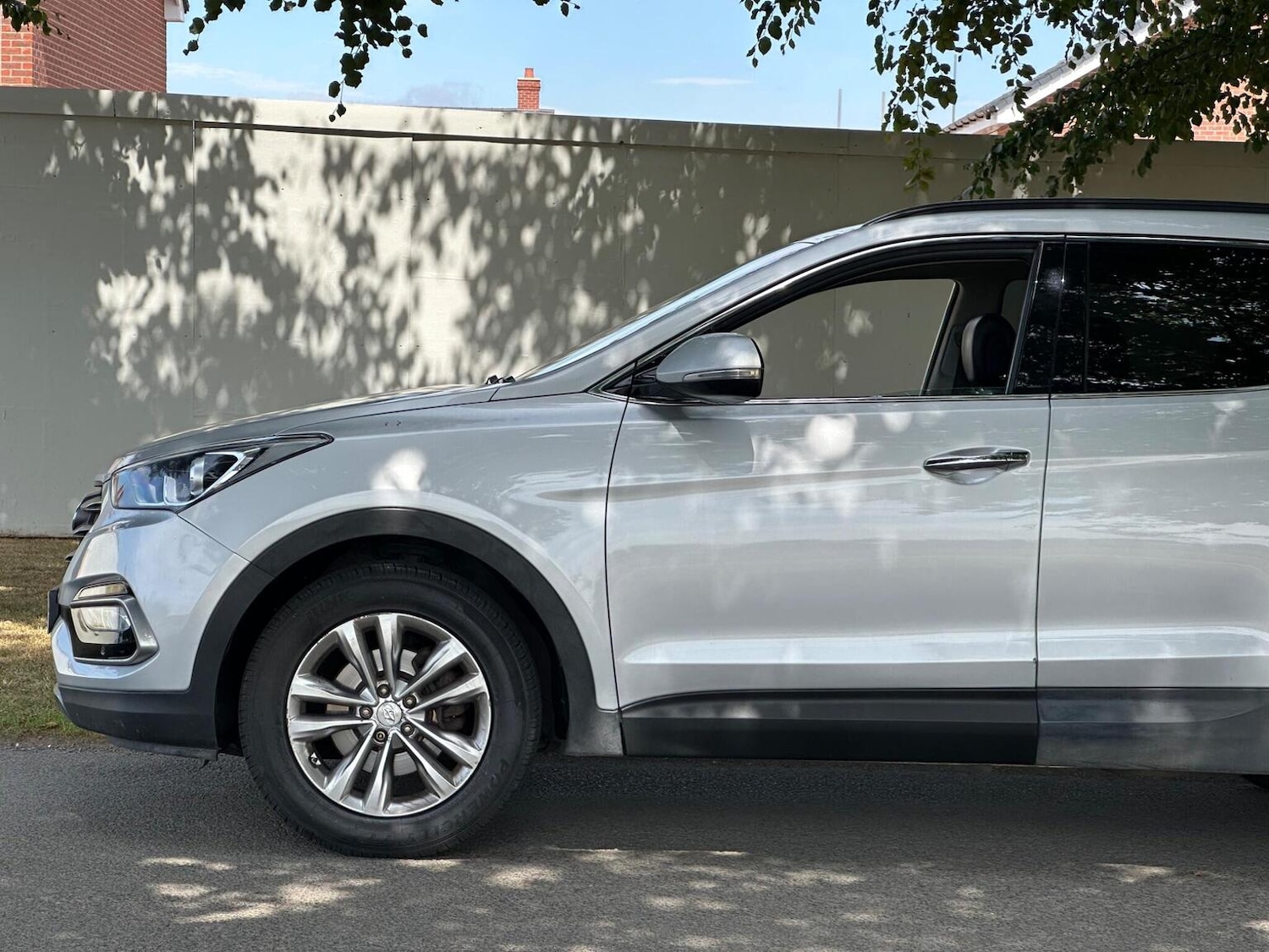 Used Hyundai Santa Fe 2016 for sale - 77884420: Photo 32