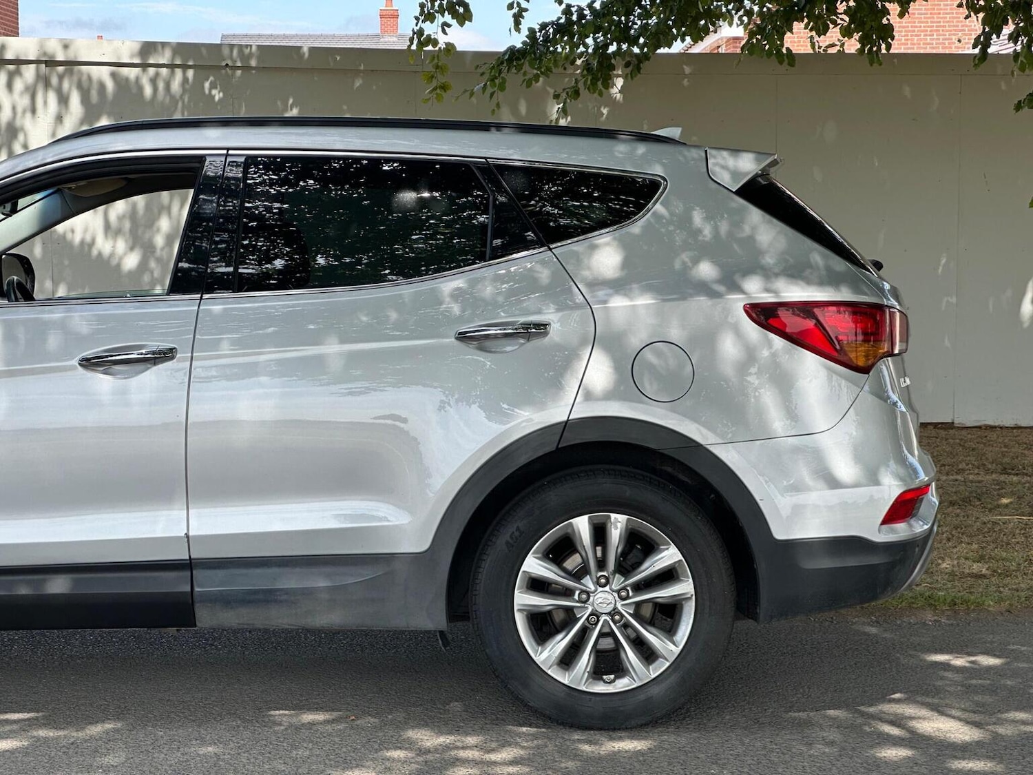 Used Hyundai Santa Fe 2016 for sale - 77884420: Photo 33