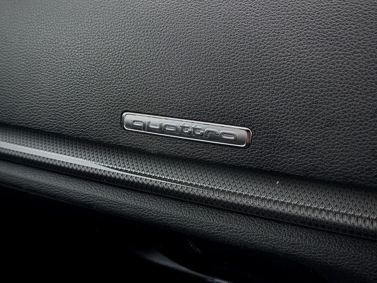 Used Audi RS3 2018 for sale - 77884403: Photo 33