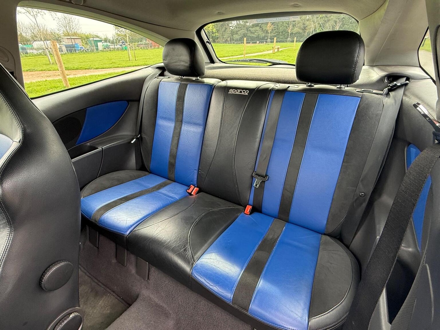 Used Ford Focus 2003 for sale - 78201985: Photo 21