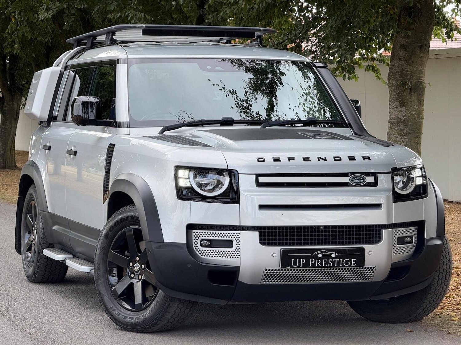 Used Land Rover Defender 2020 for sale - 77884430: Photo 11