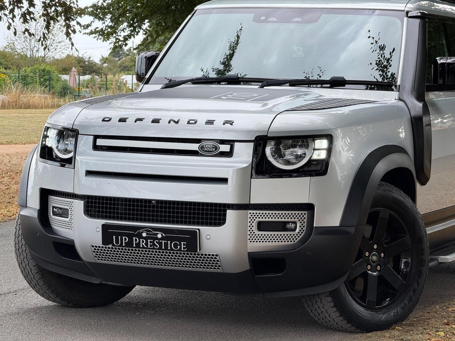 Used Land Rover Defender 2020 for sale - 77884430: Photo 16