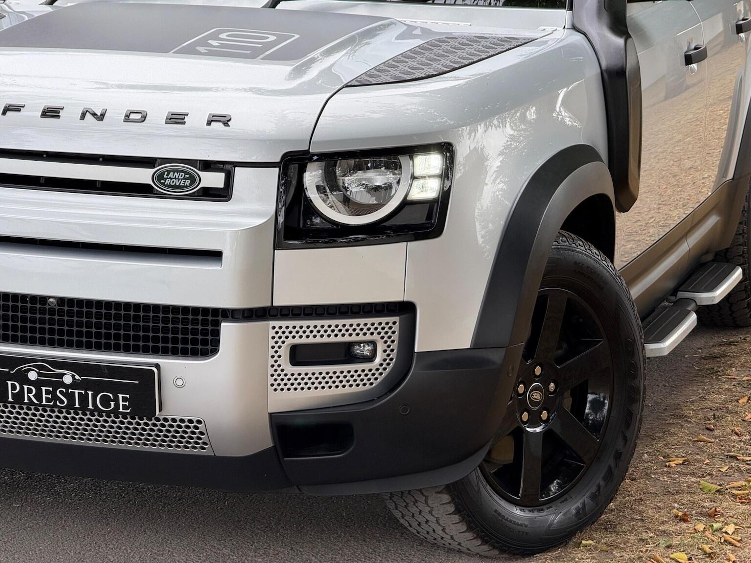 Used Land Rover Defender 2020 for sale - 77884430: Photo 7