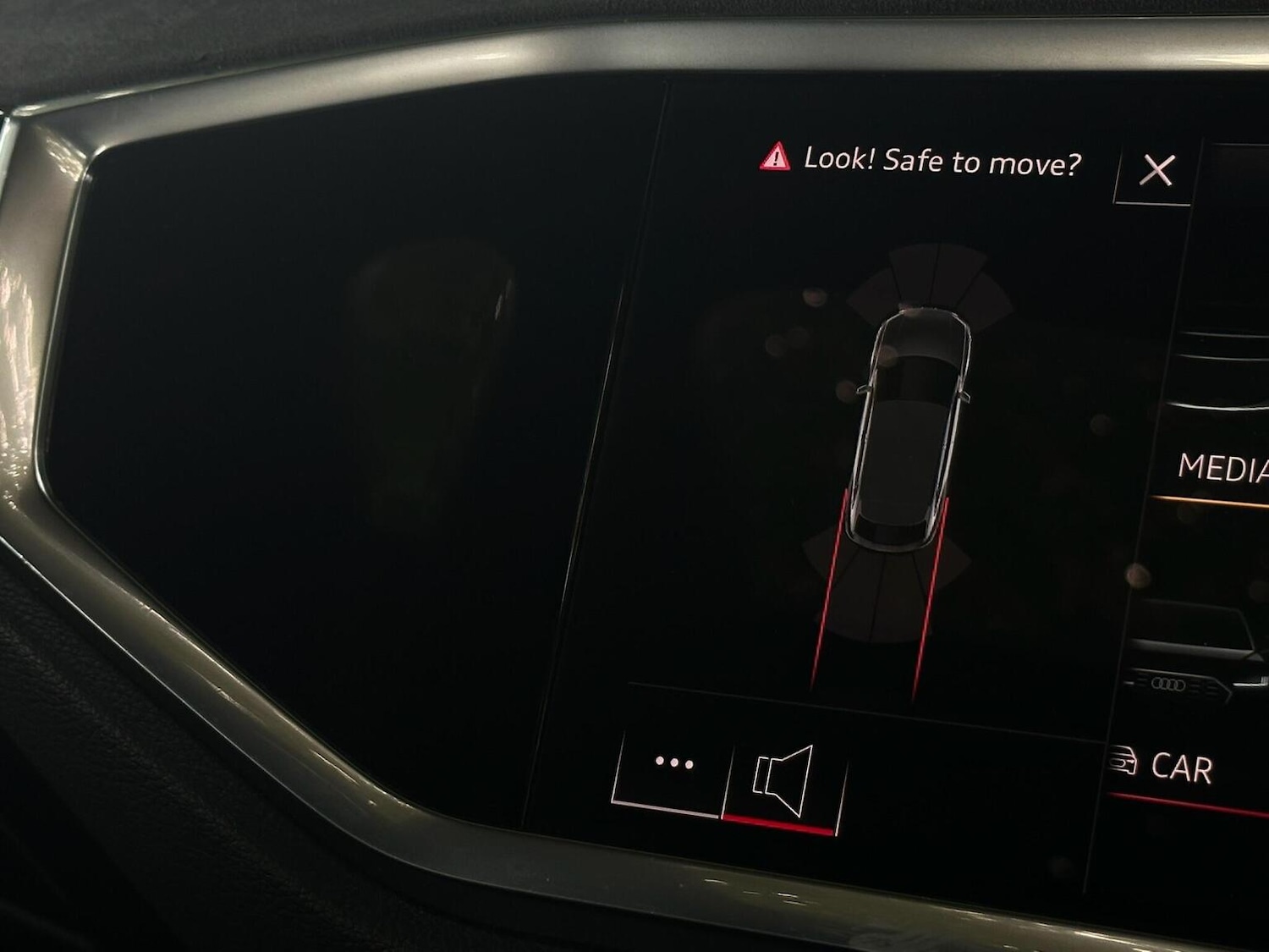 Used Audi RS Q3 2023 for sale - 77884424: Photo 25