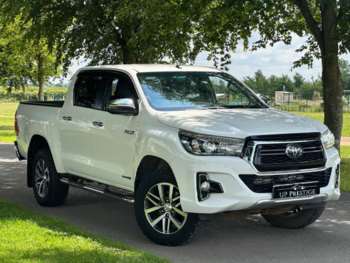 Used Toyota Hilux 2019 for sale - 74932106: Photo