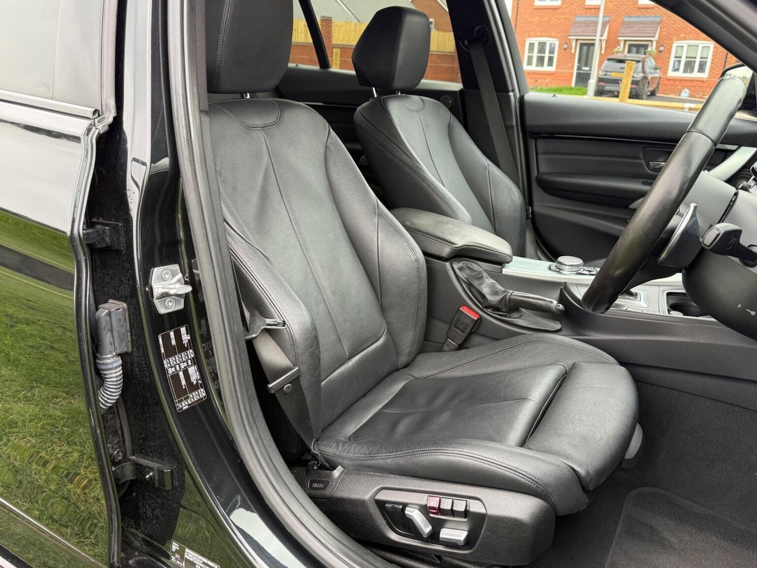 Used BMW 3 Series 2015 for sale - 77891559: Photo 13