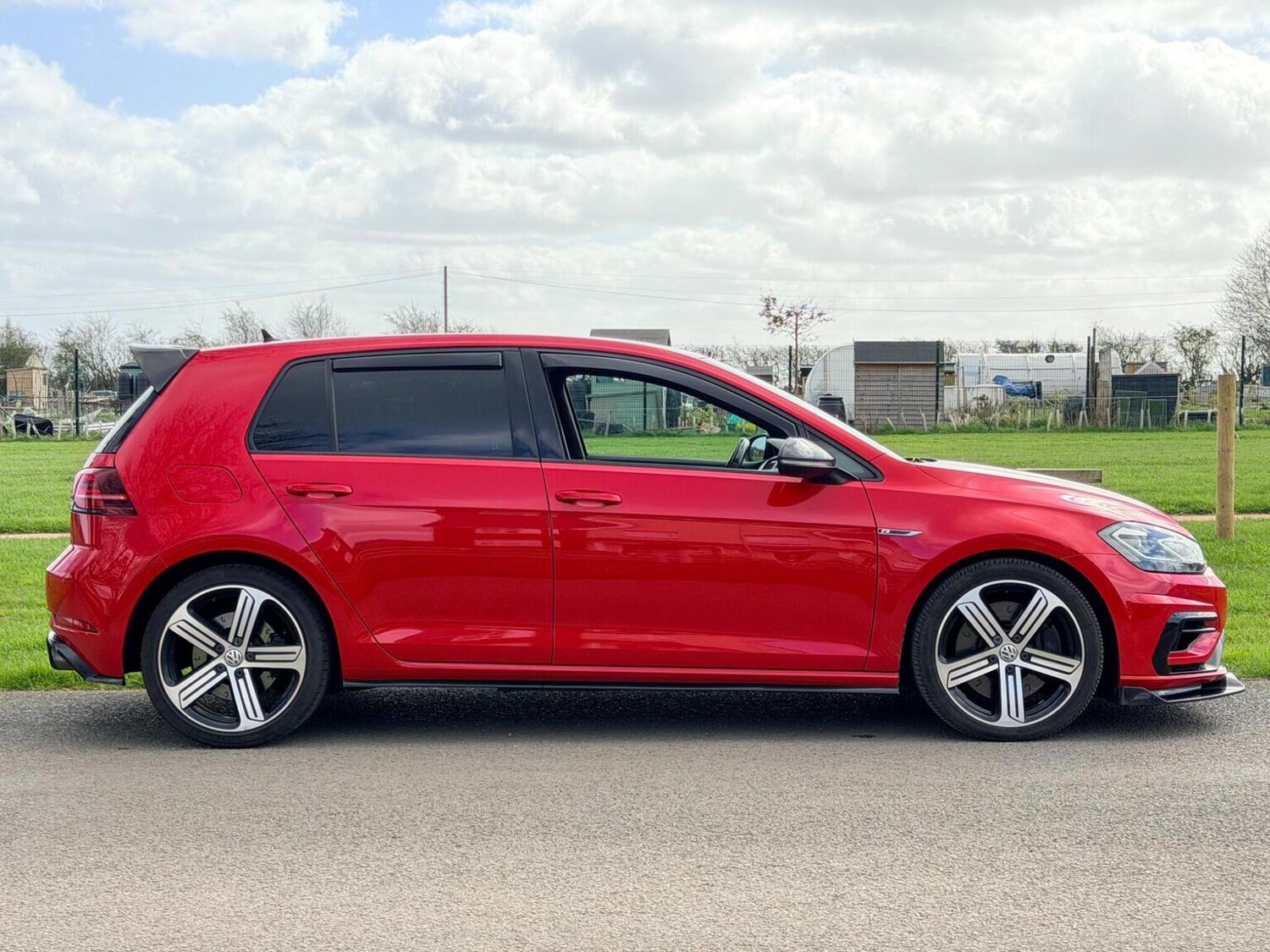 Used Volkswagen Golf 2017 for sale - 78070526: Photo 5