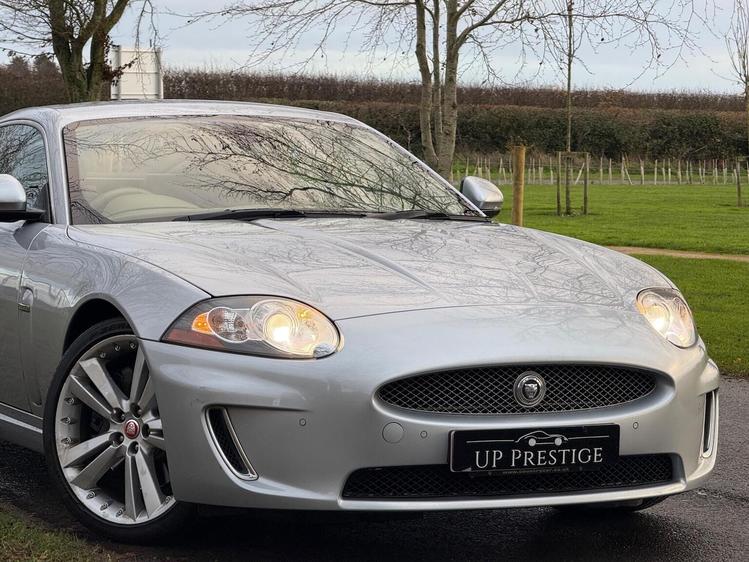 Used Jaguar XK 2011 for sale - 77884423: Photo 2