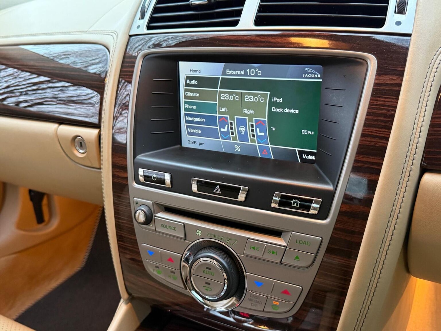 Used Jaguar XK 2011 for sale - 77884423: Photo 24