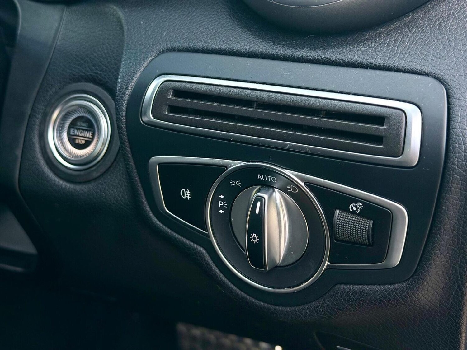 Used Mercedes-Benz C Class 2019 for sale - 78182999: Photo 29