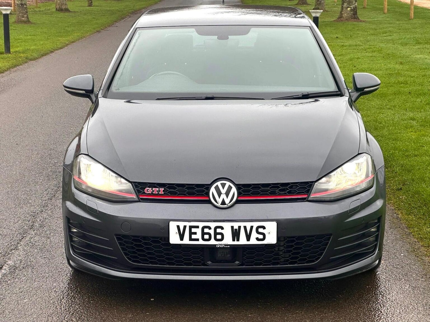 Used Volkswagen Golf 2016 for sale - 77884395: Photo 2