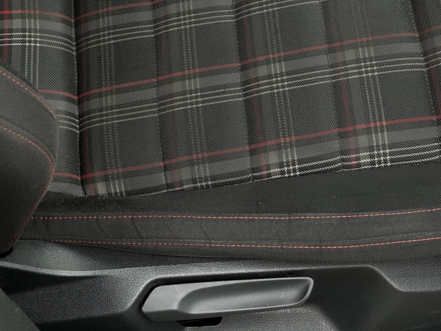 Used Volkswagen Golf 2016 for sale - 77884395: Photo 21