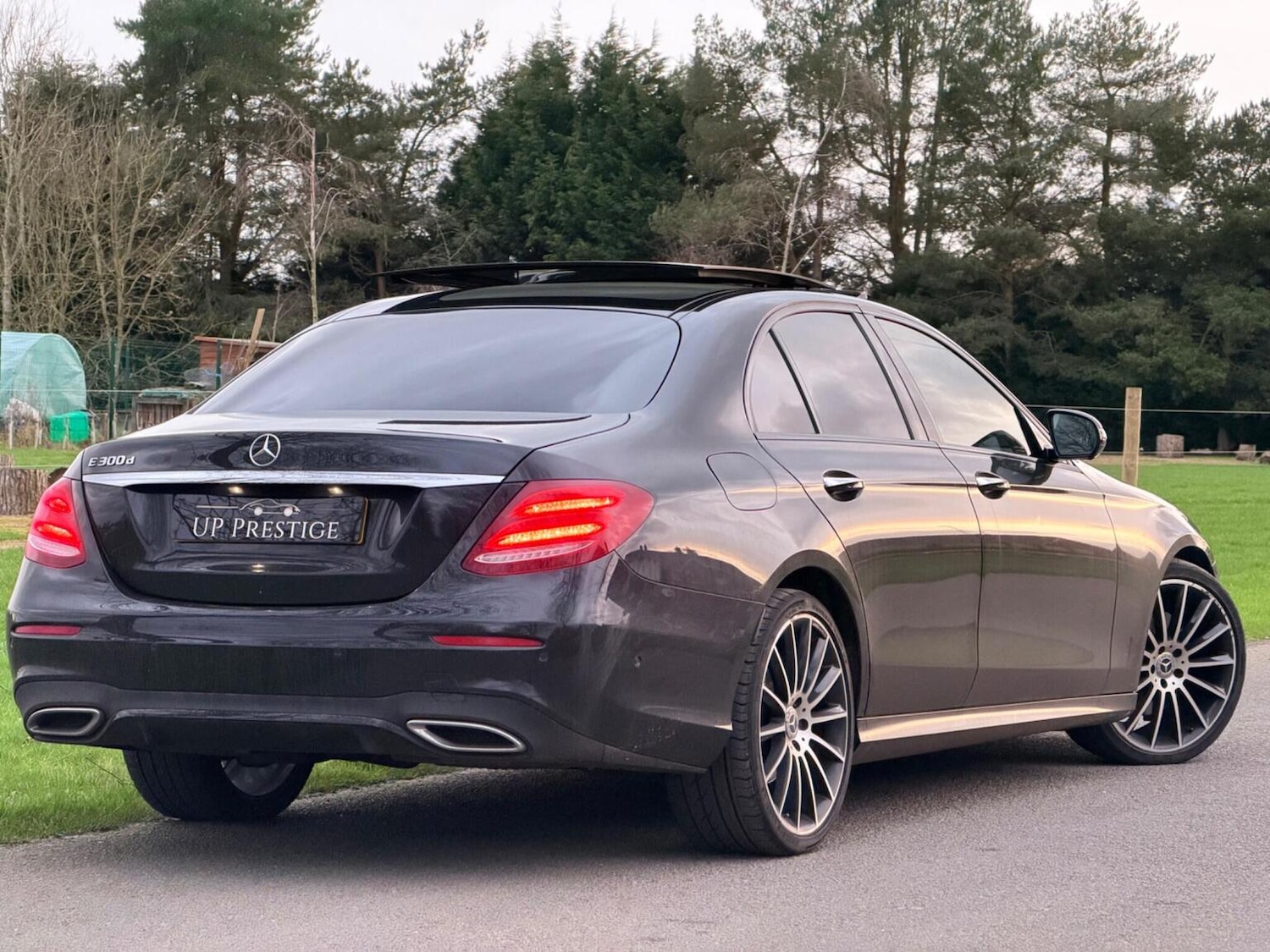 Used Mercedes-Benz E Class 2020 for sale - 77884394: Photo 2