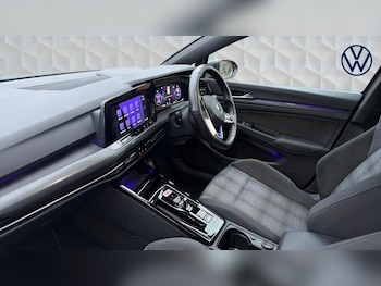 Used Volkswagen Golf 2022 for sale - 76882812: Photo