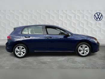 Used Volkswagen Golf 2023 for sale - 76415859: Photo