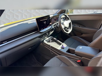 Used Volkswagen T-Roc 2026 for sale - 78042220: Photo