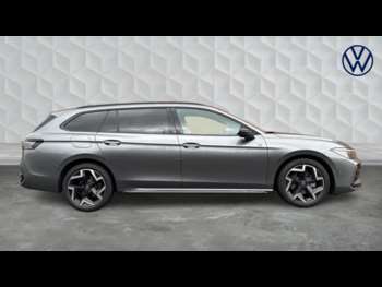 Used Volkswagen Passat 2024 for sale - 74593693: Photo