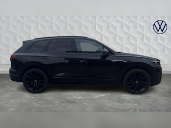 Used Volkswagen Touareg 2023 for sale - 78682049: Photo