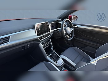 Used Volkswagen T-Roc 2026 for sale - 77602267: Photo