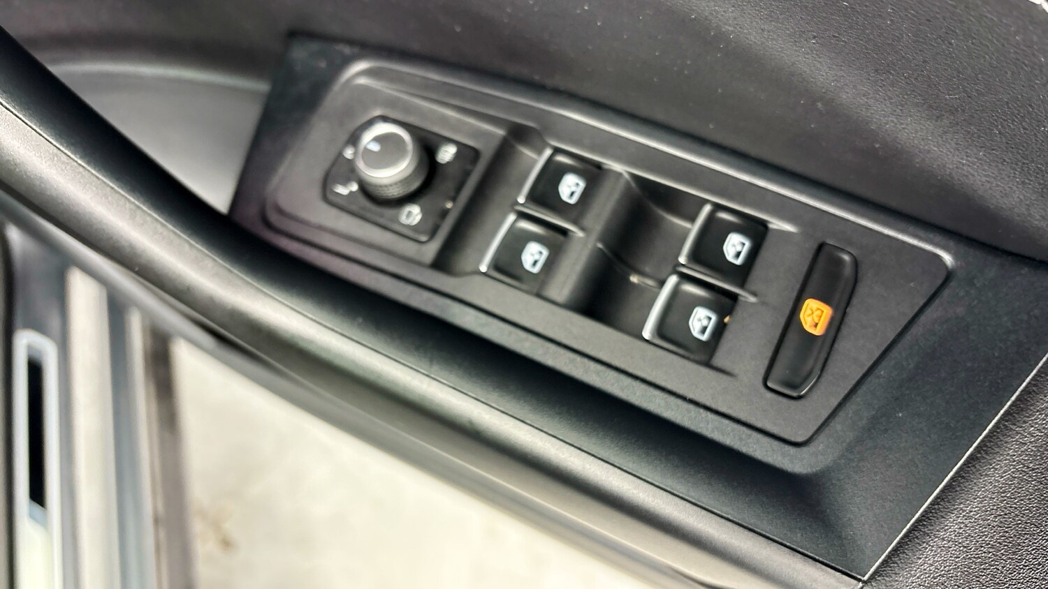 Used Volkswagen T-Roc 2022 for sale - 78155545: Photo 20