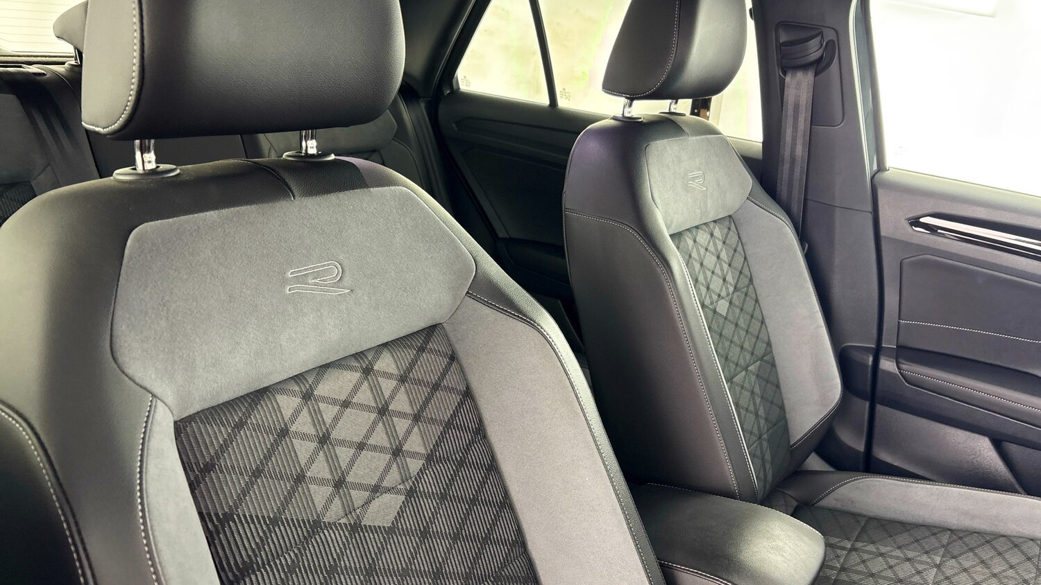 Used Volkswagen T-Roc 2022 for sale - 78155545: Photo 21