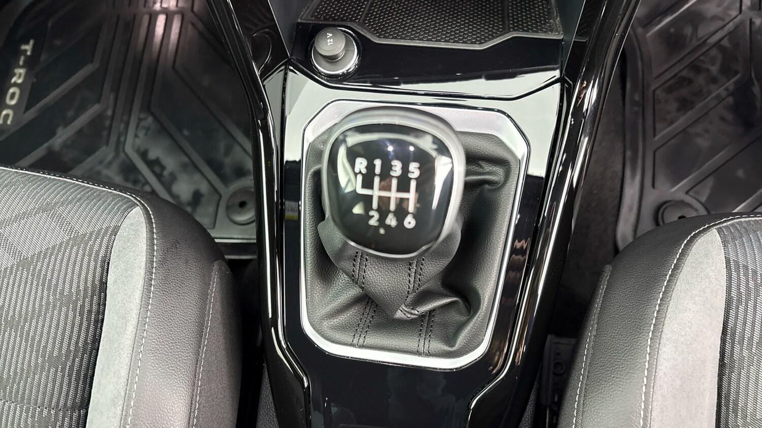 Used Volkswagen T-Roc 2022 for sale - 78155545: Photo 24