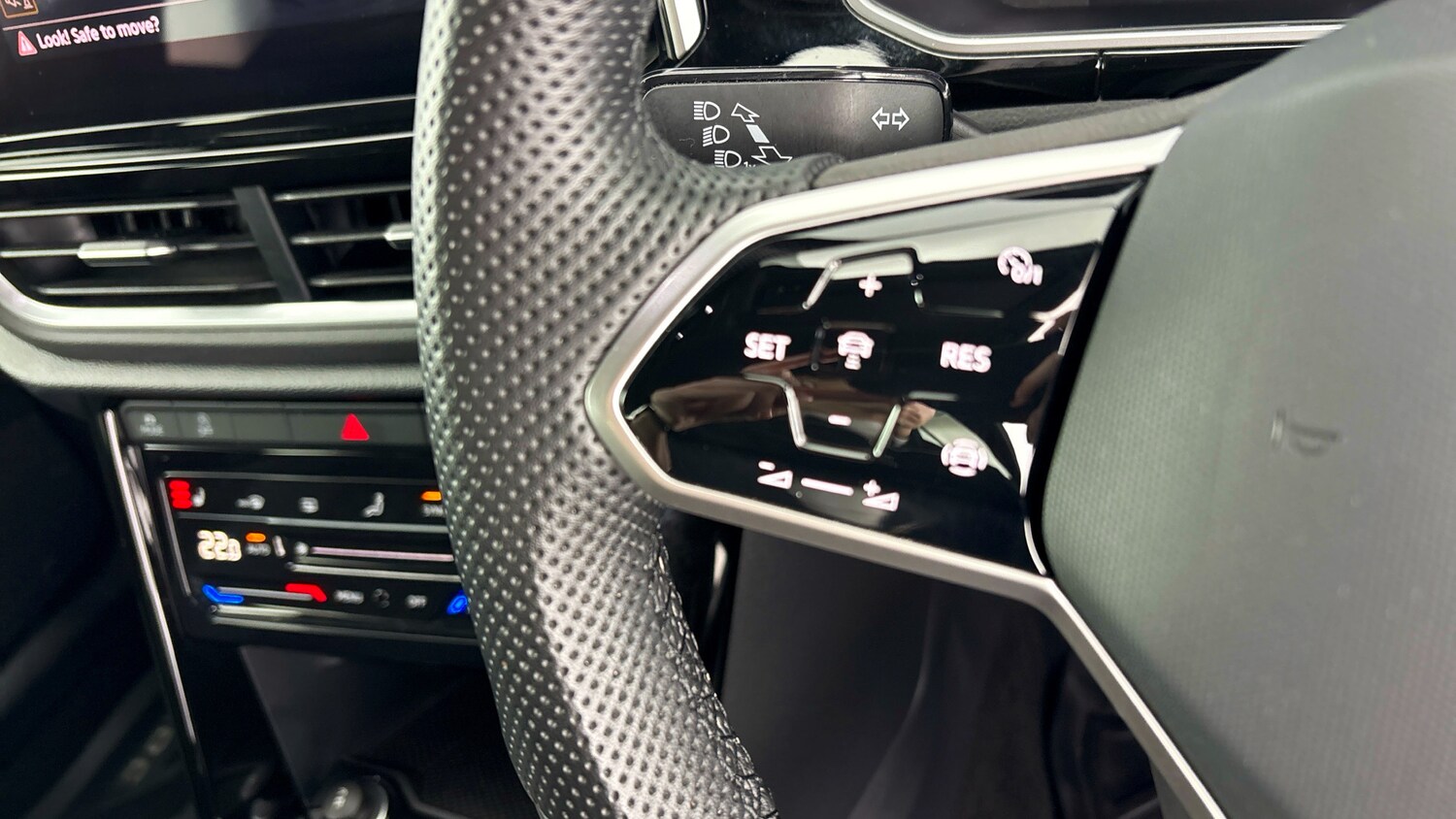 Used Volkswagen T-Roc 2022 for sale - 78155545: Photo 28