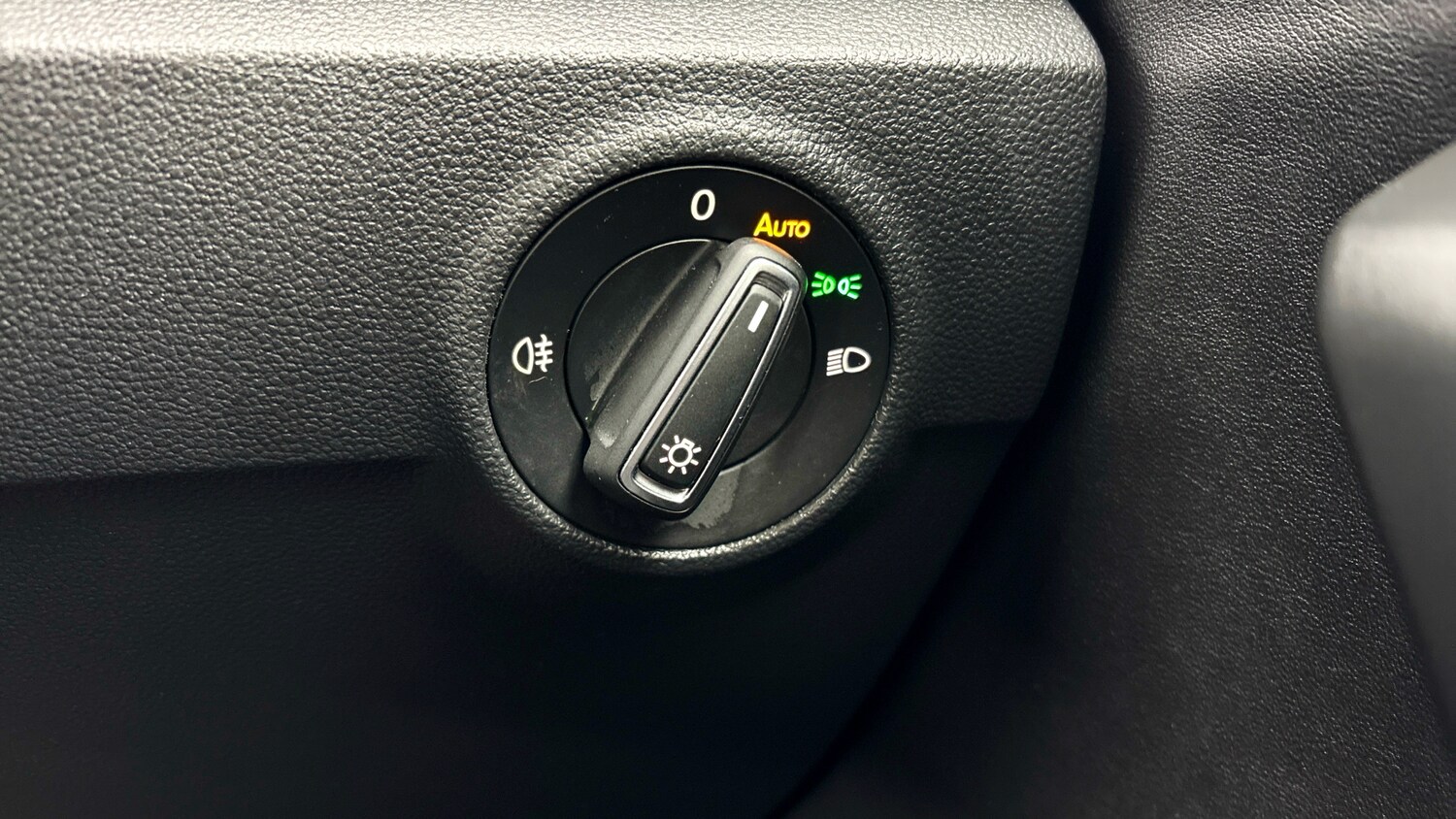 Used Volkswagen T-Roc 2022 for sale - 78155545: Photo 30