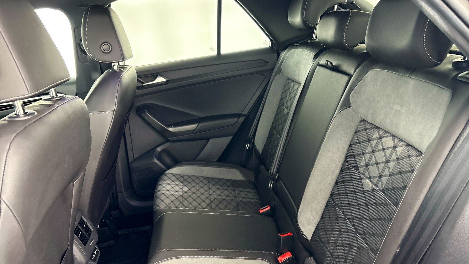 Used Volkswagen T-Roc 2022 for sale - 78155545: Photo 38